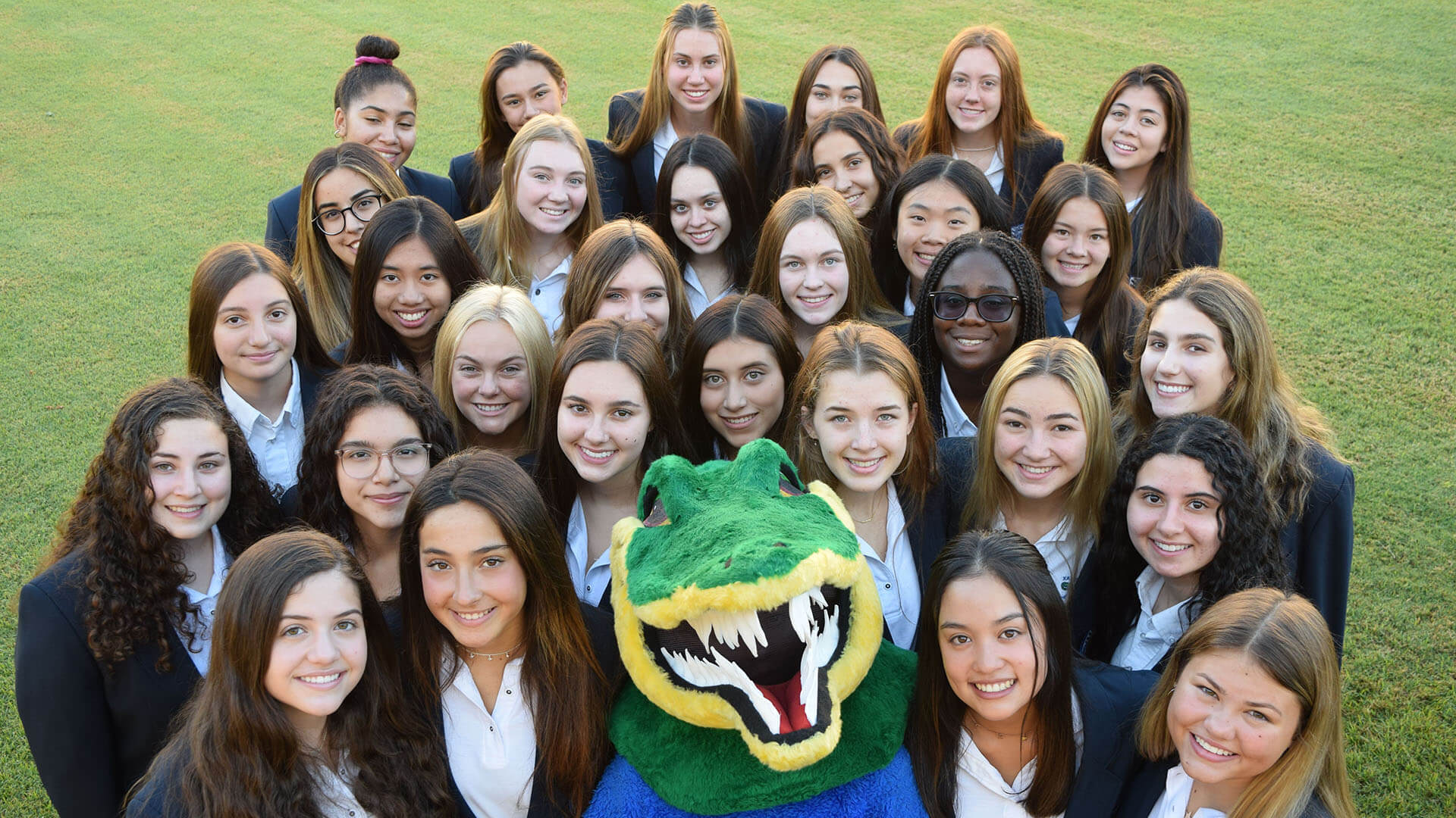 Xavier Students with Gator Xavier Students with Gator